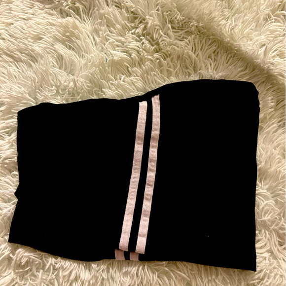 Brandy Melville cropped top - Picture 2 of 3